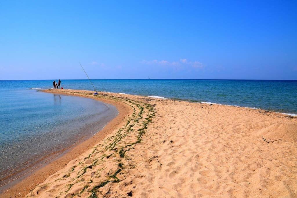 埃帕诺米Sea 'N' Sun别墅 外观 照片